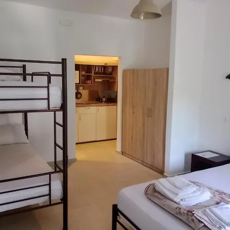 Katerina & Despoinas بيت ضيافة